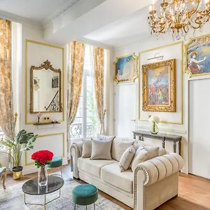 https://luxury-3-bedroom-2-bathroom-palace-apartment.fr-paris.fr